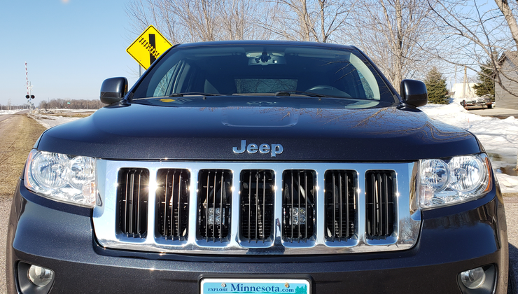 4x4 Fabworks 11-21 Jeep Grand Cherokee WK2 LED Grille Kit #10J029